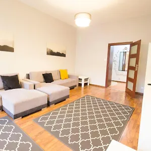 https://happyapart-pl-ul-rynek-old-town.hotelswroclaw.com